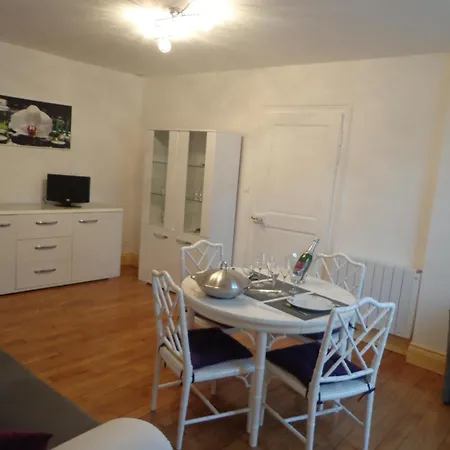 Apartamento De La Petite Croix Blanche