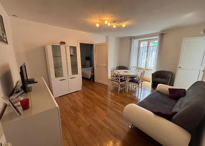 De La Petite Croix Blanche Les Riceys